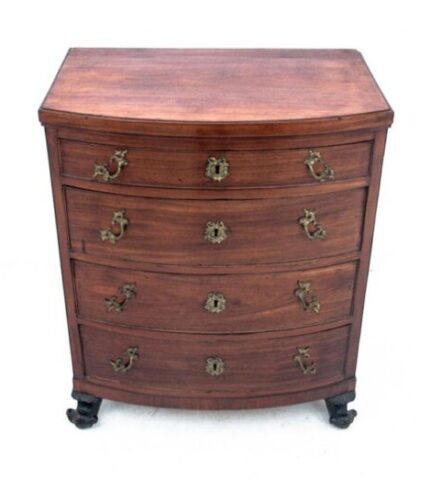 mahogany-chest-of-drawers-northern-europe-1900s-2.jpg